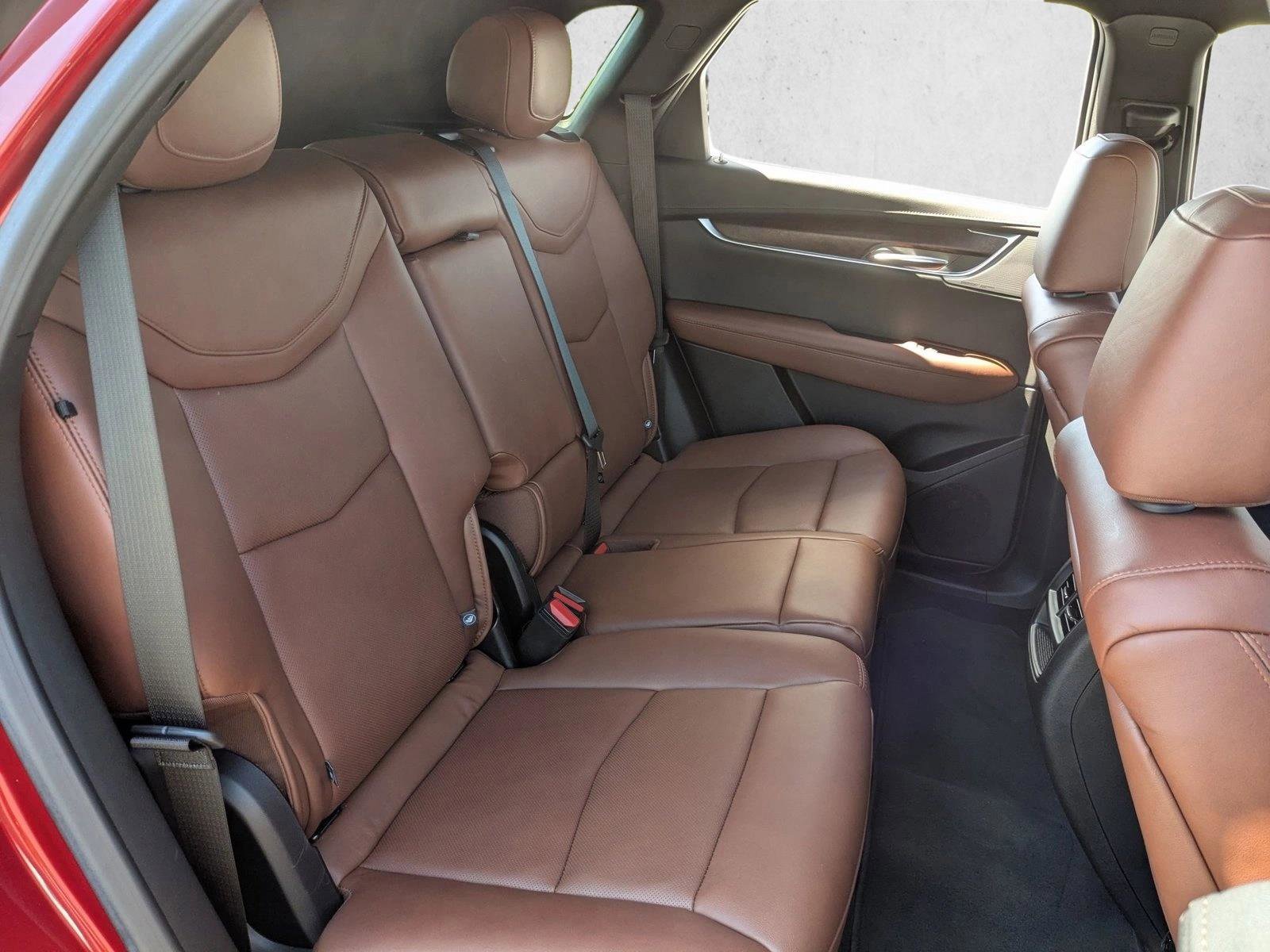 Used 2023 Cadillac XT5 Premium Luxury w/ Technology Package AWD/4WD image 20