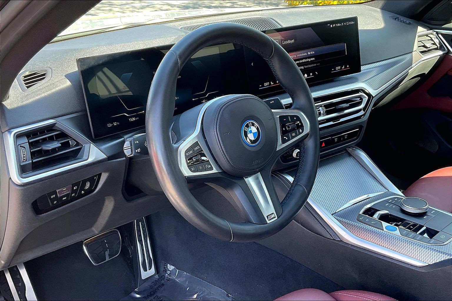 Used 2024 BMW i4 eDrive40 w/ M Sport Package RWD image 17