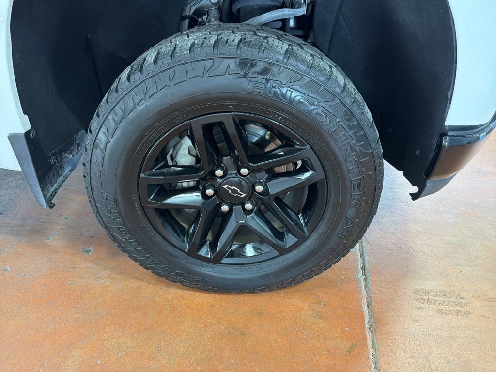 Used 2021 Chevrolet Silverado 1500 Custom Trail Boss AWD/4WD image 10