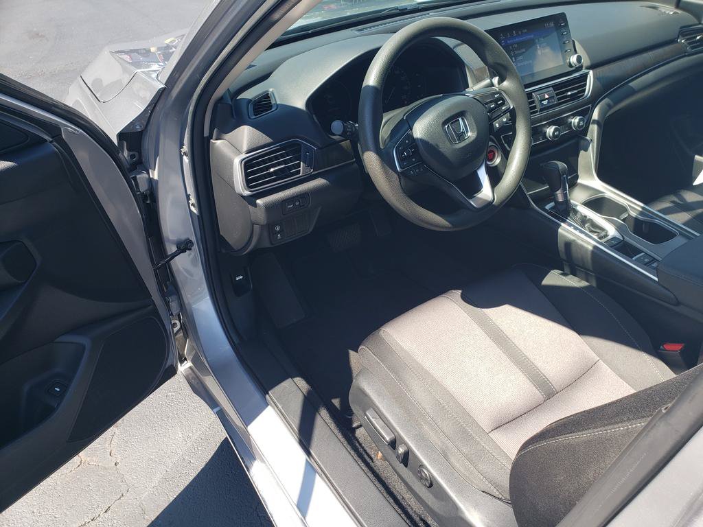 Used 2020 Honda Accord EX image 11