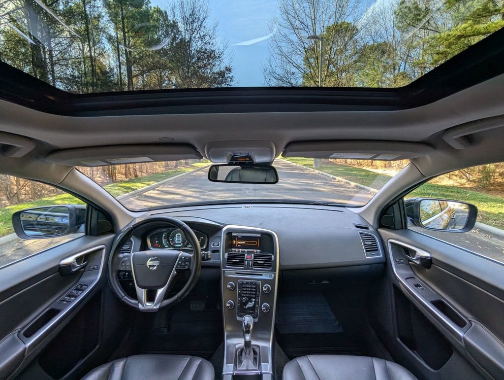 Used 2015 Volvo XC60 T5 Premier image 21