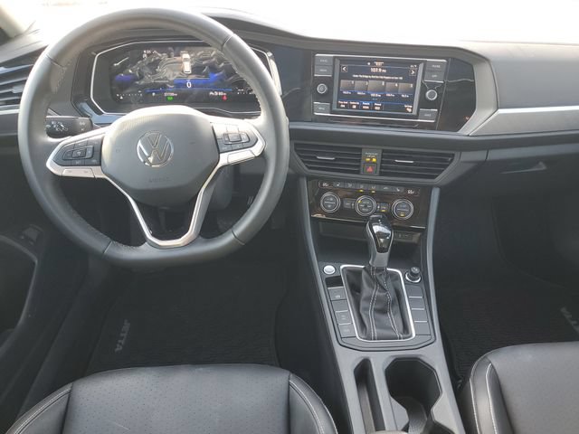 Used 2023 Volkswagen Jetta SE w/ Panoramic Sunroof Package FWD image 10