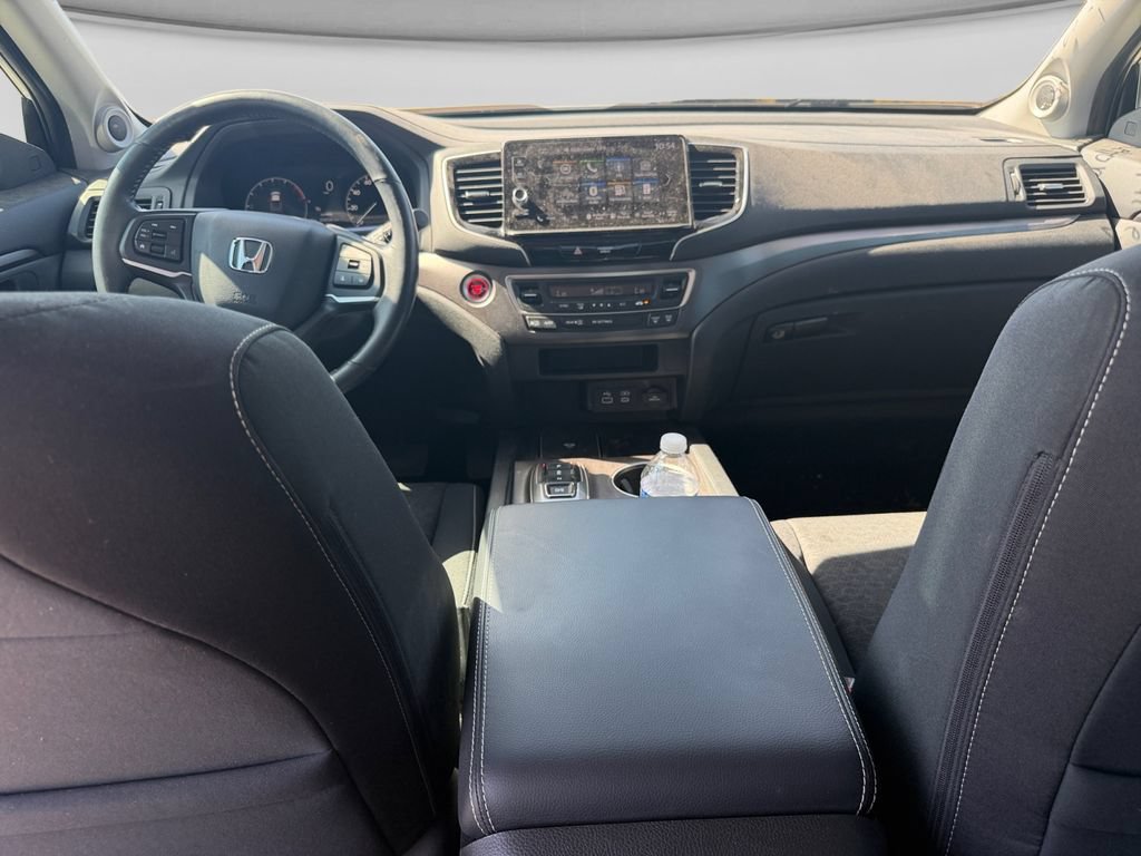 Used 2025 Honda Ridgeline Sport image 14