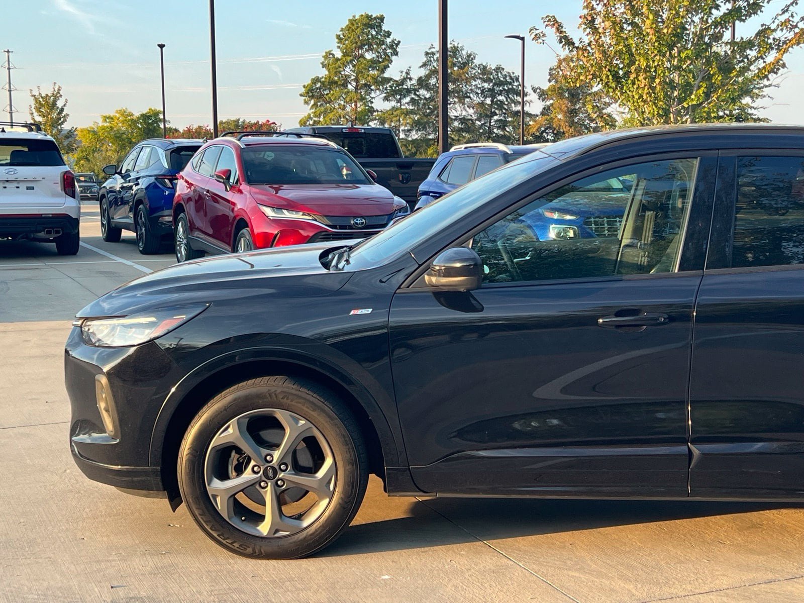 Used 2023 Ford Escape ST-Line Select w/ Tech Pack #2 AWD/4WD image 7