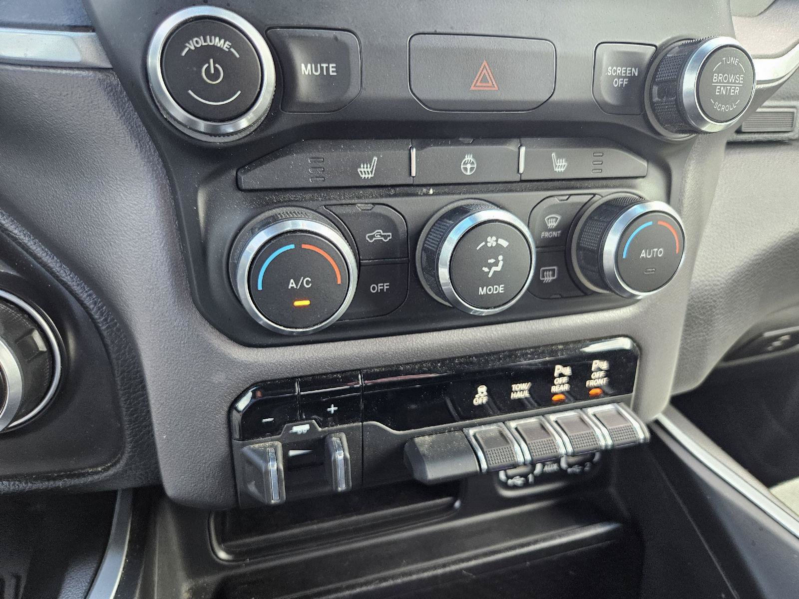 Used 2022 RAM 1500 Big Horn AWD/4WD image 12