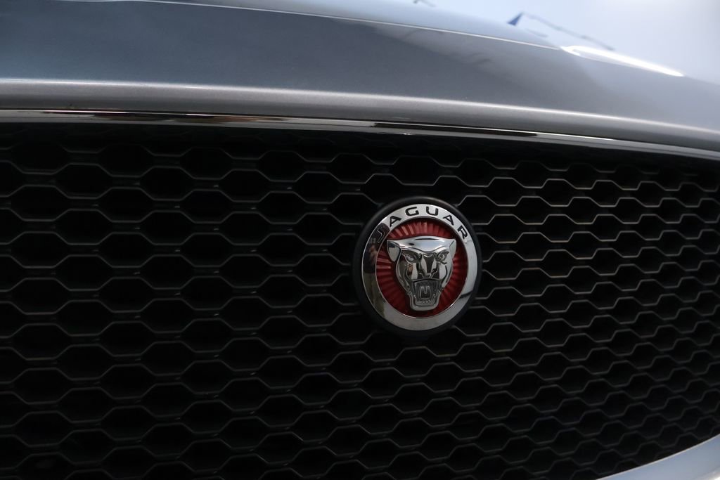 Used 2020 Jaguar F-PACE Premium AWD/4WD image 9