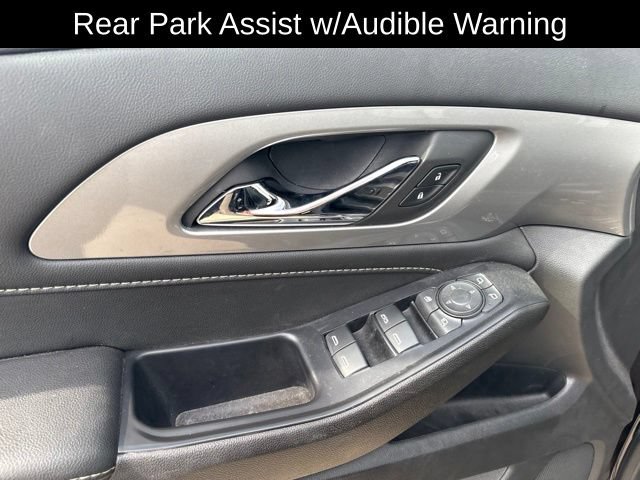 Used 2022 Chevrolet Traverse LT w/ LT Premium Package FWD image 14