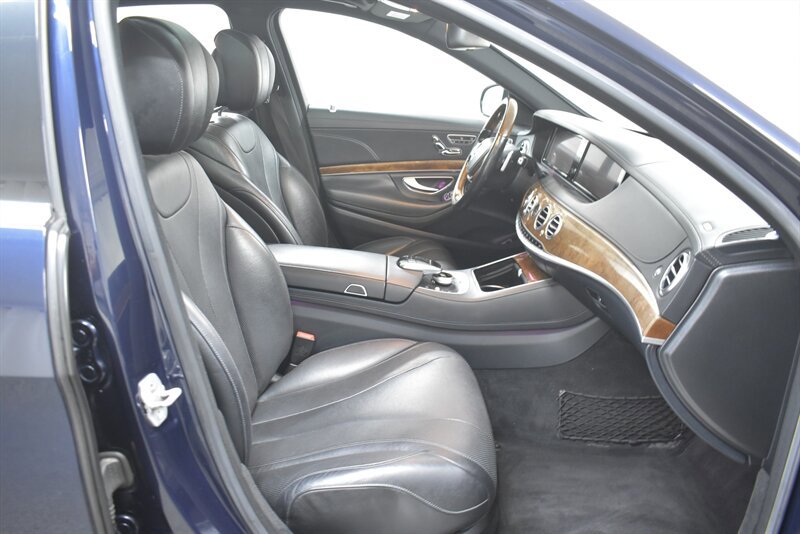 Used 2015 Mercedes-Benz S 550 4MATIC Sedan image 24