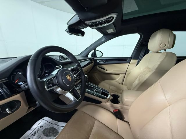 Used 2020 Porsche Macan AWD/4WD image 17