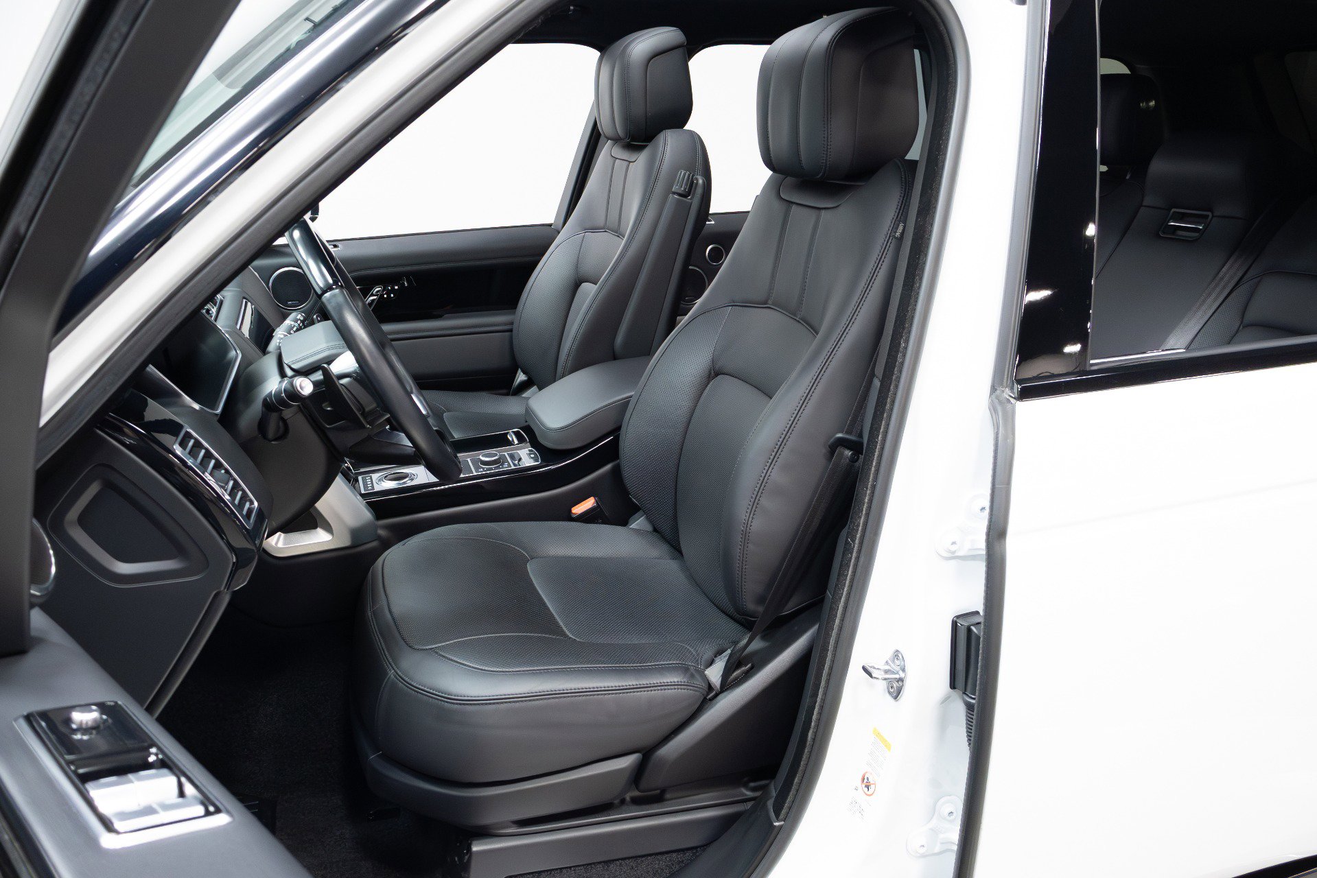 Used 2021 Land Rover Range Rover Westminster Edition image 6