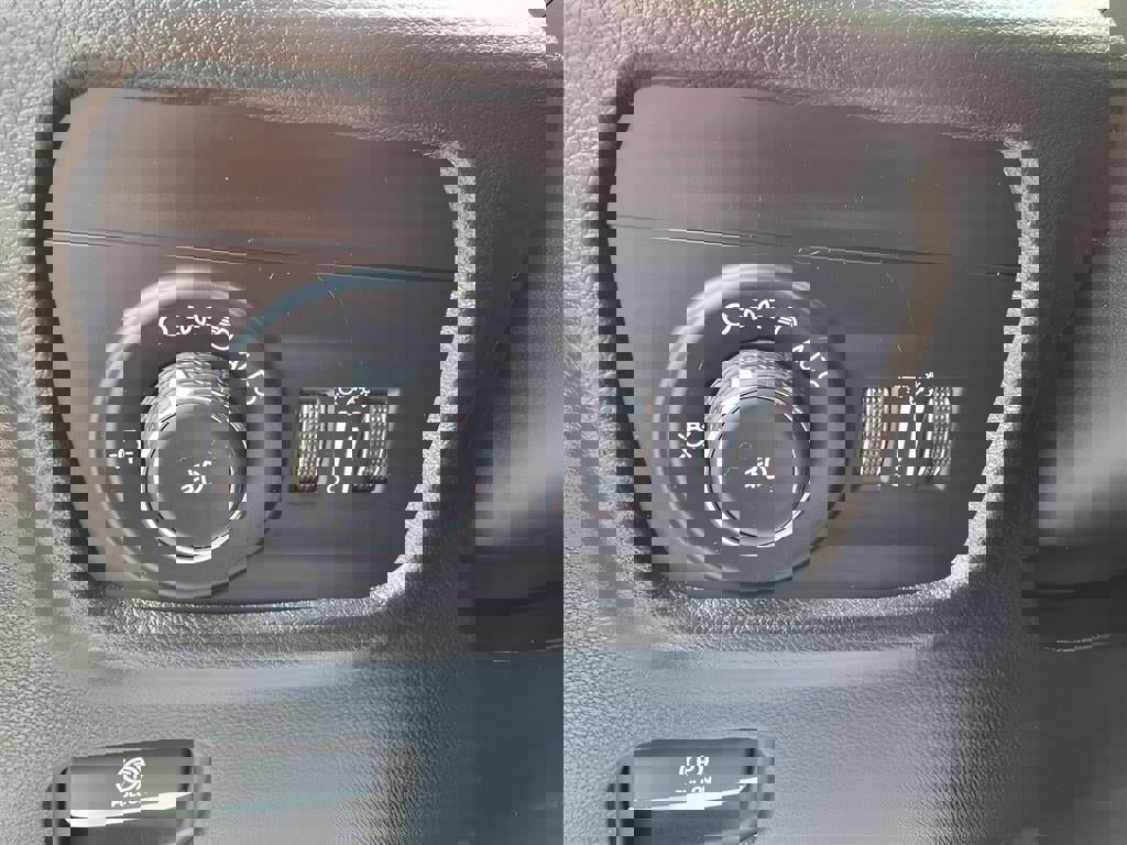 Used 2023 Jeep Grand Cherokee Summit w/ Adv Protech Group IV image 17