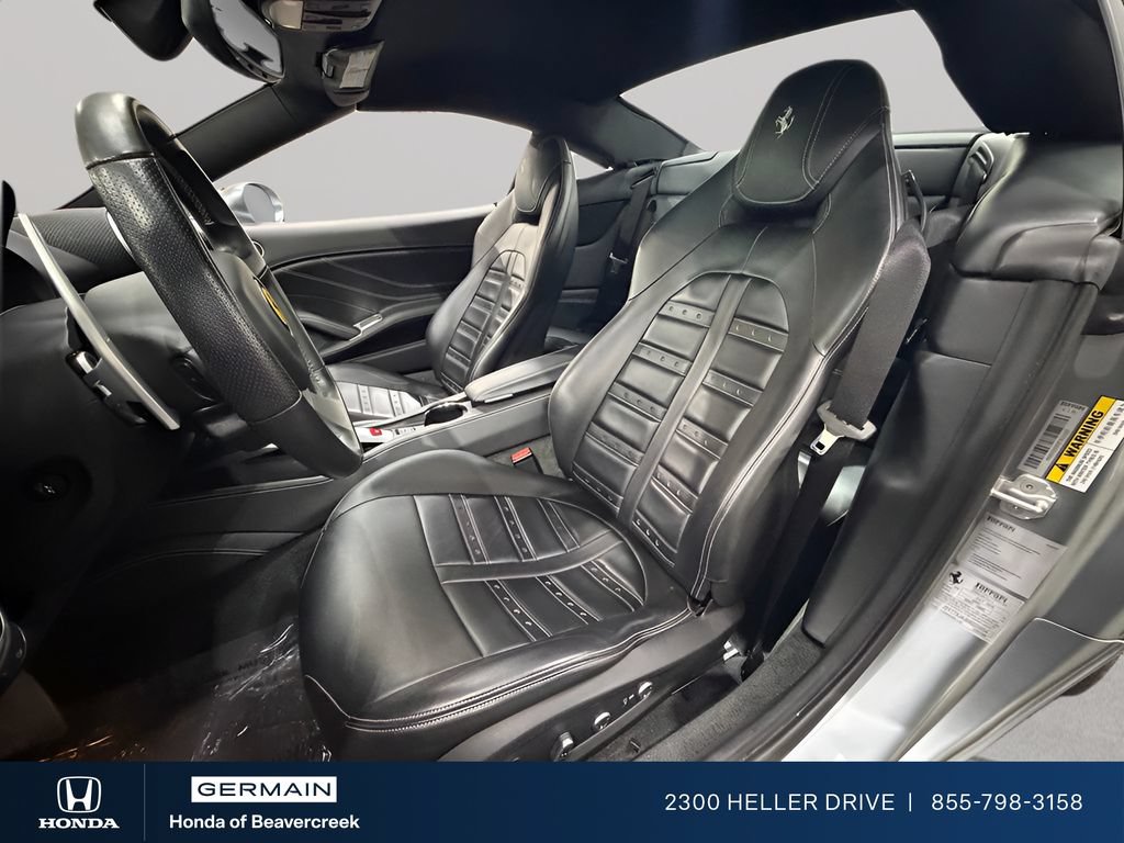 Used 2017 Ferrari California T RWD image 16