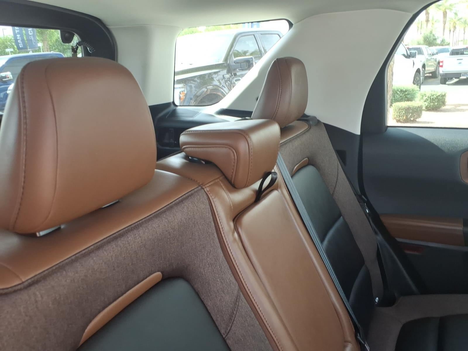 Certified 2025 Ford Bronco Sport Outer Banks w/ Outer Banks Tech Package+ AWD/4WD image 15
