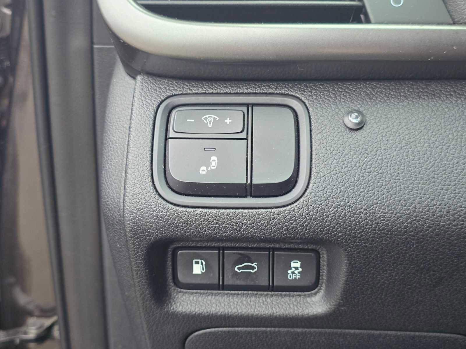 Used 2018 Kia Optima LX image 32