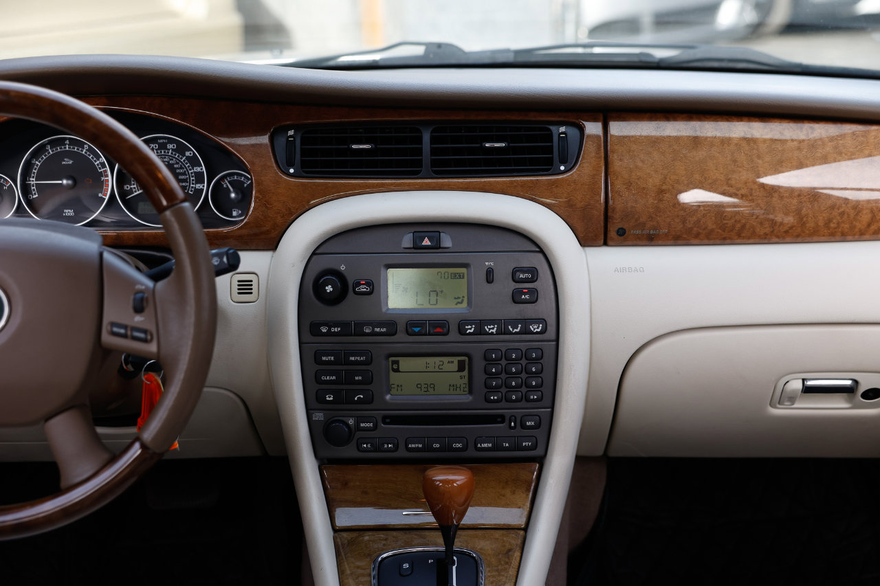 Used 2005 Jaguar X-TYPE 3.0 image 34