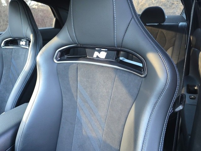 Used 2025 Hyundai Elantra N image 19