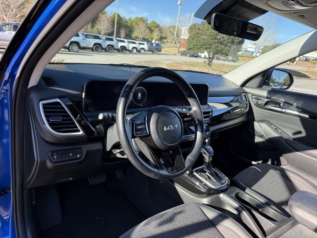 Used 2024 Kia Seltos S image 16