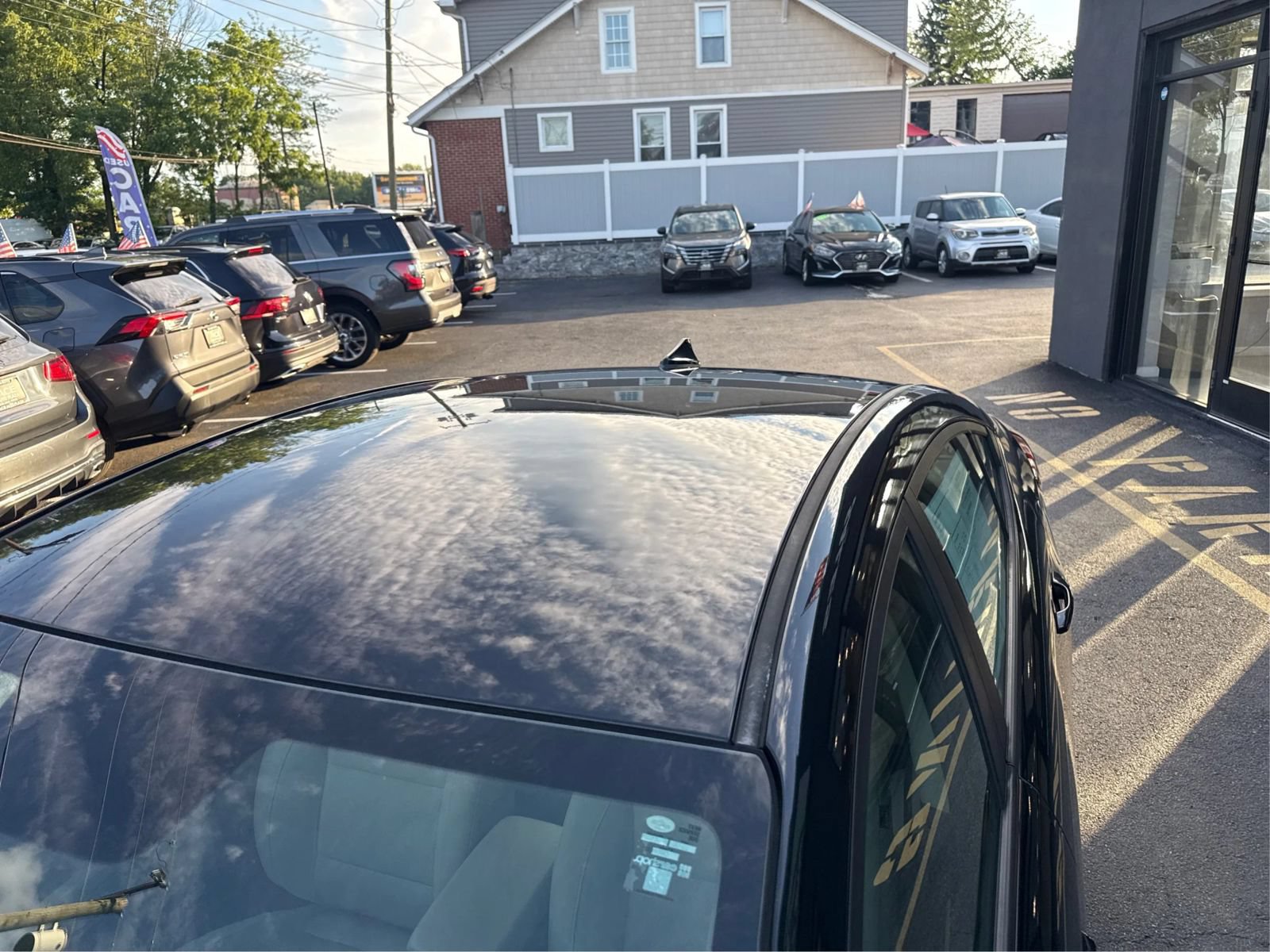 Used 2017 Hyundai Elantra SE FWD image 12
