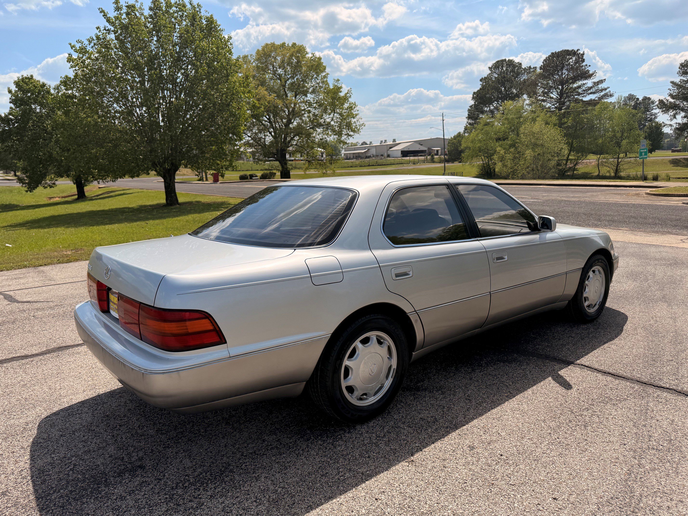 Used 1993 Lexus LS 400 RWD image 5