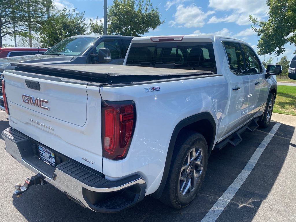 Used 2022 GMC Sierra 1500 SLT AWD/4WD image 4