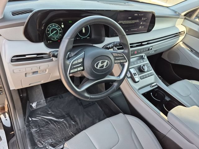 Used 2025 Hyundai Palisade SEL FWD image 11