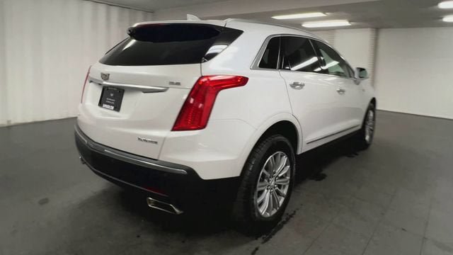 Certified 2018 Cadillac XT5 Luxury w/ Driver Awareness Package AWD/4WD image 8