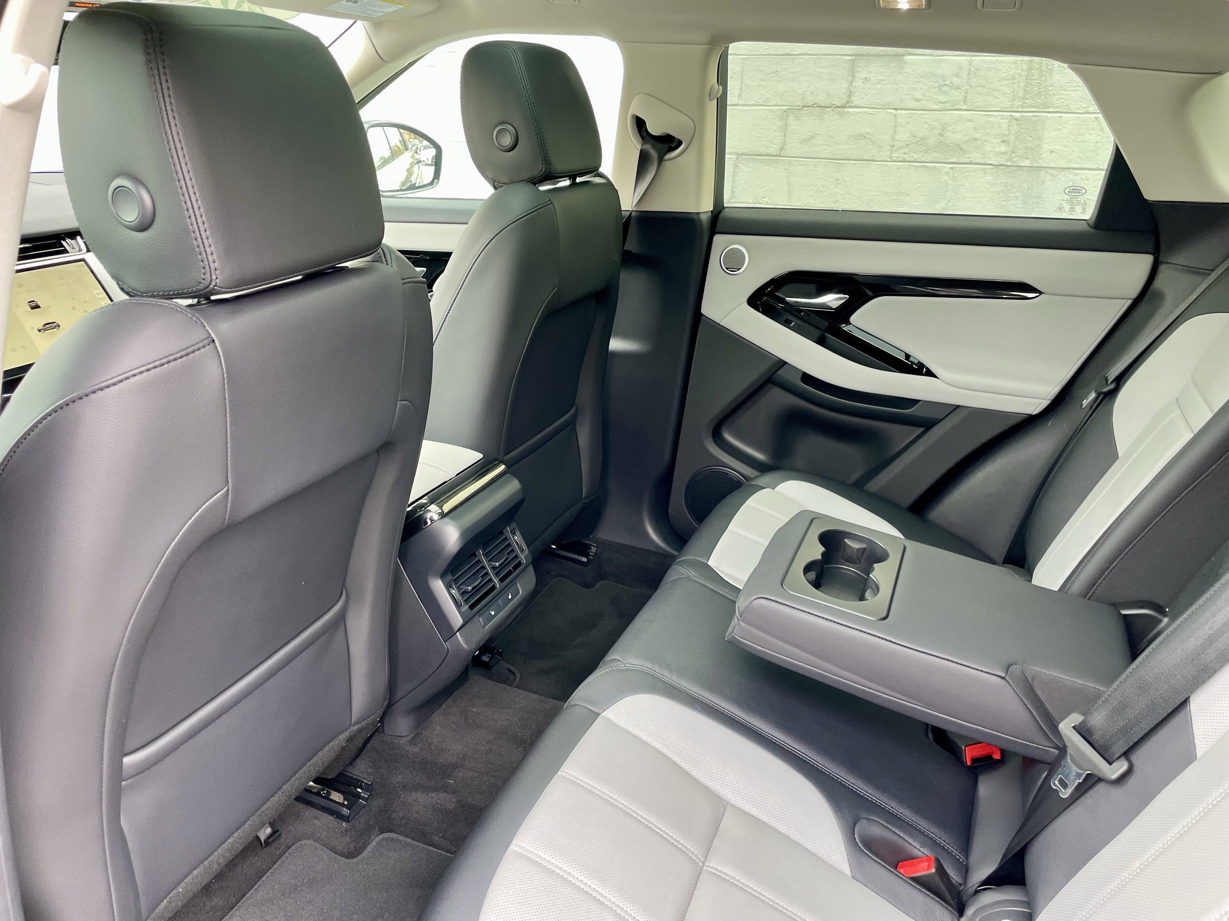 Certified 2024 Land Rover Range Rover Evoque Dynamic SE image 30