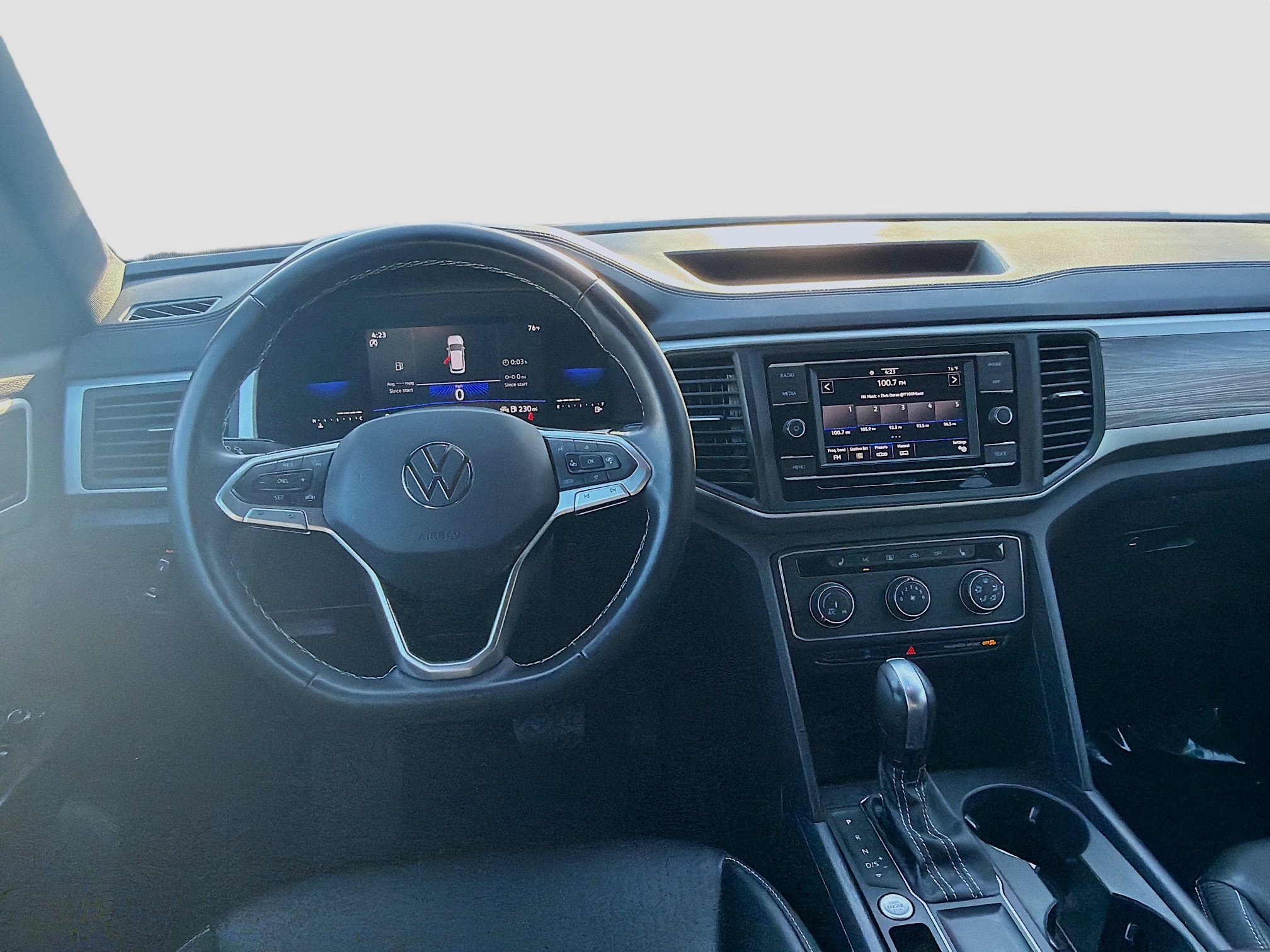 Used 2023 Volkswagen Atlas Cross Sport SE image 20