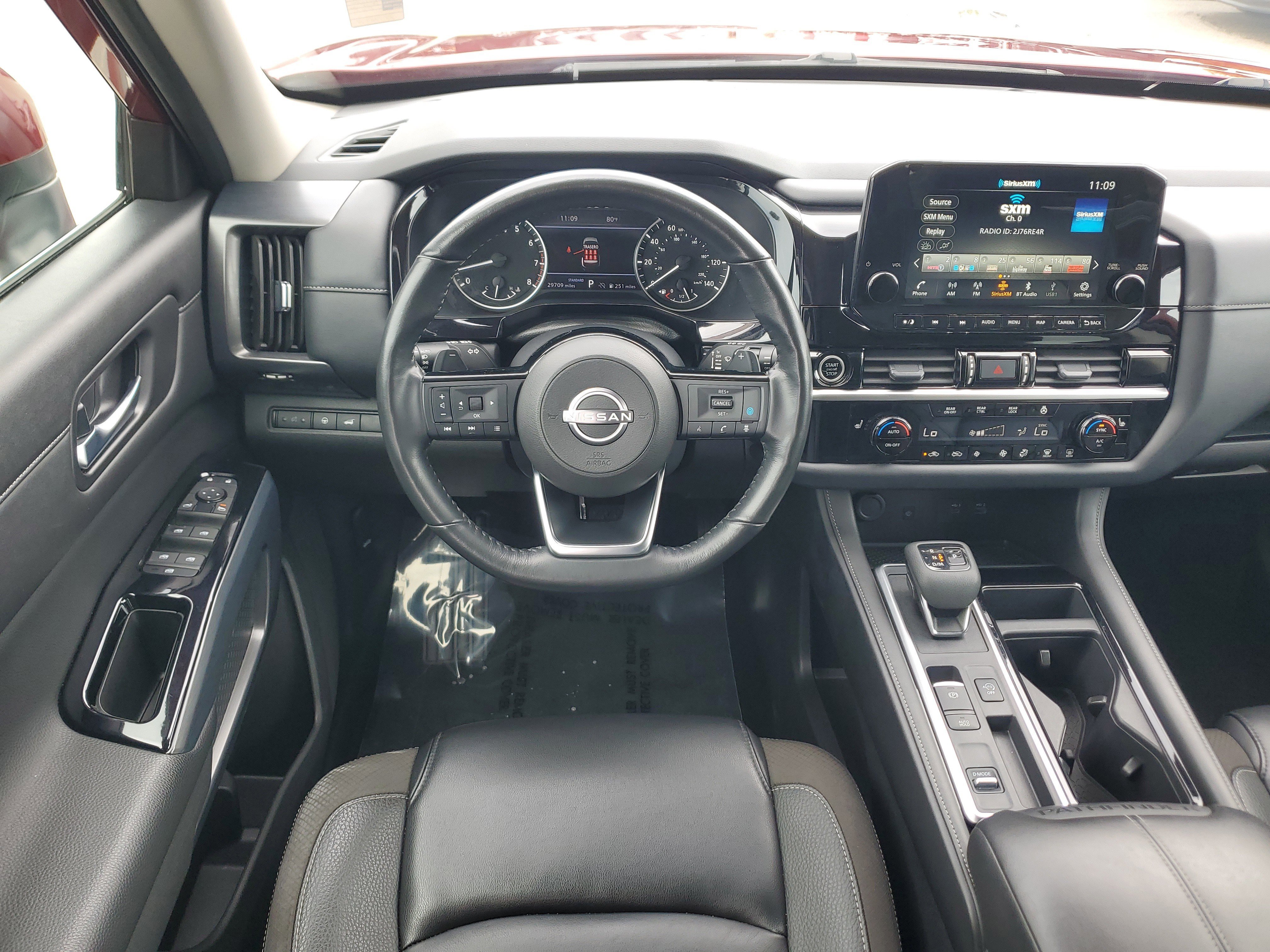 Used 2024 Nissan Pathfinder SL image 20