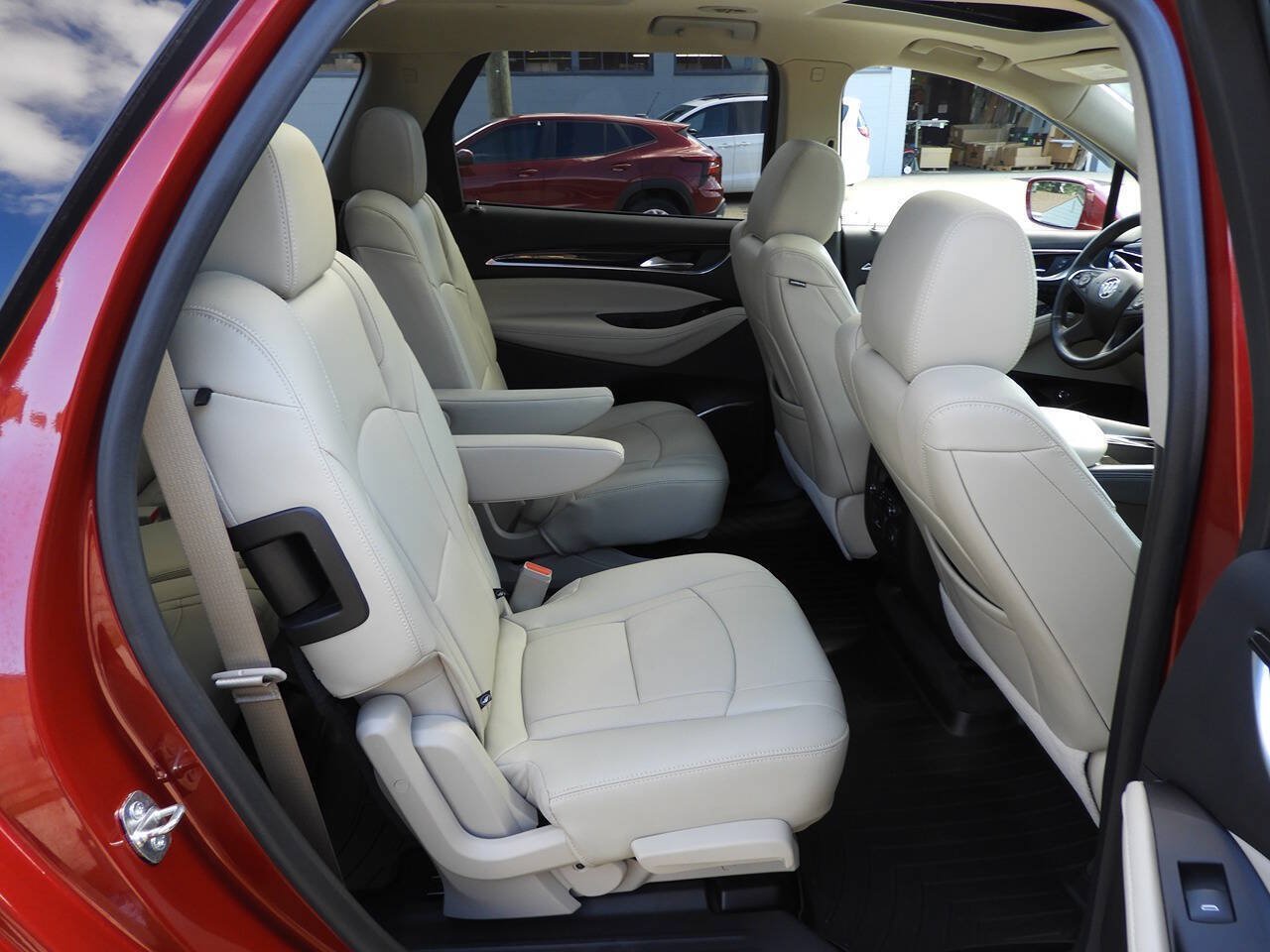 Used 2019 Buick Enclave Premium w/ Experience Buick Package AWD/4WD image 33