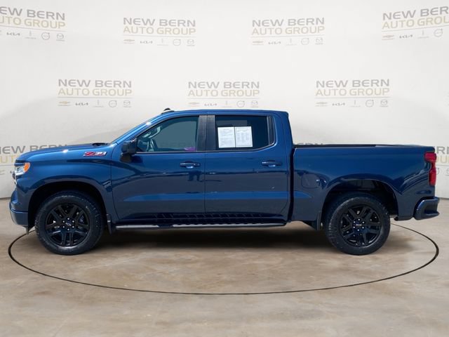 Used 2023 Chevrolet Silverado 1500 RST w/ Z71 Off-Road Package AWD/4WD image 2