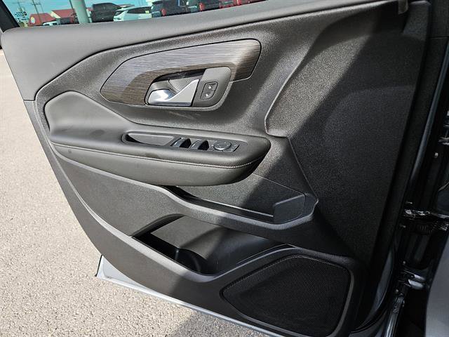 Used 2024 GMC Terrain SLE image 13
