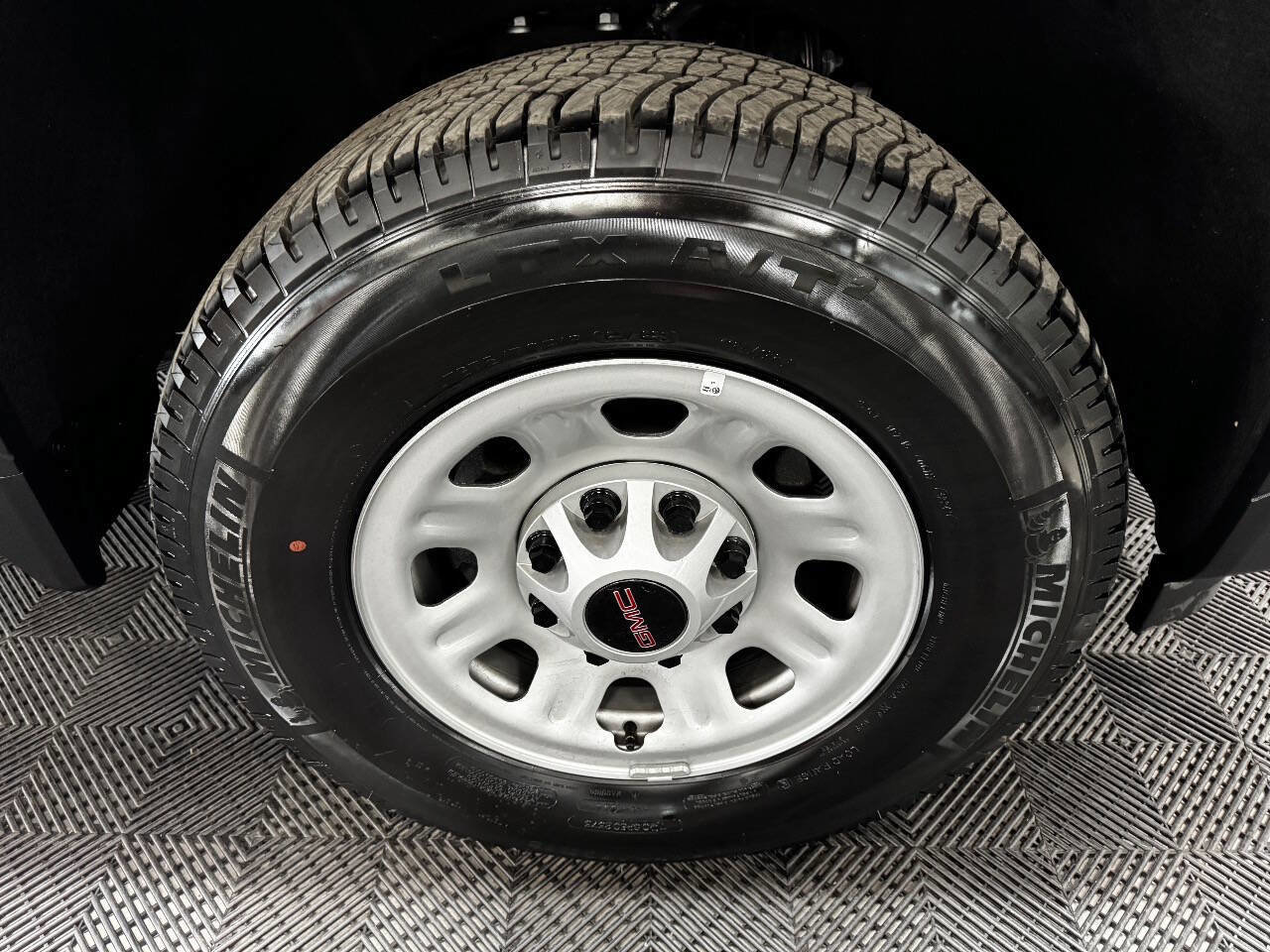 Used 2024 GMC Sierra 2500 Pro image 16