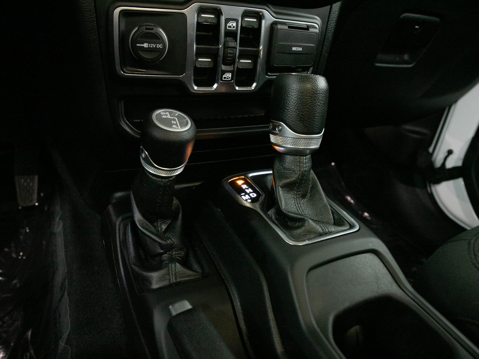 Used 2020 Jeep Wrangler Unlimited Sport AWD/4WD image 16
