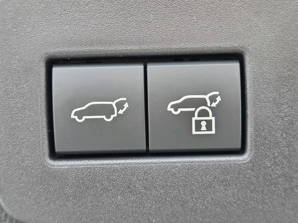 New 2026 Lexus LX 600 4WD w/ Premium Package image 34