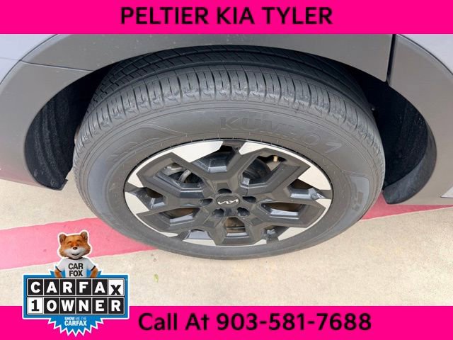Used 2024 Kia Sorento S w/ Panoramic Sunroof Package FWD image 14