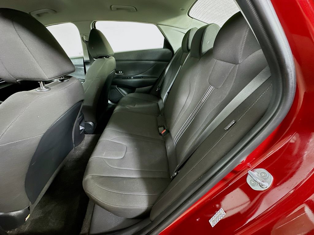Used 2024 Hyundai Elantra SEL image 14