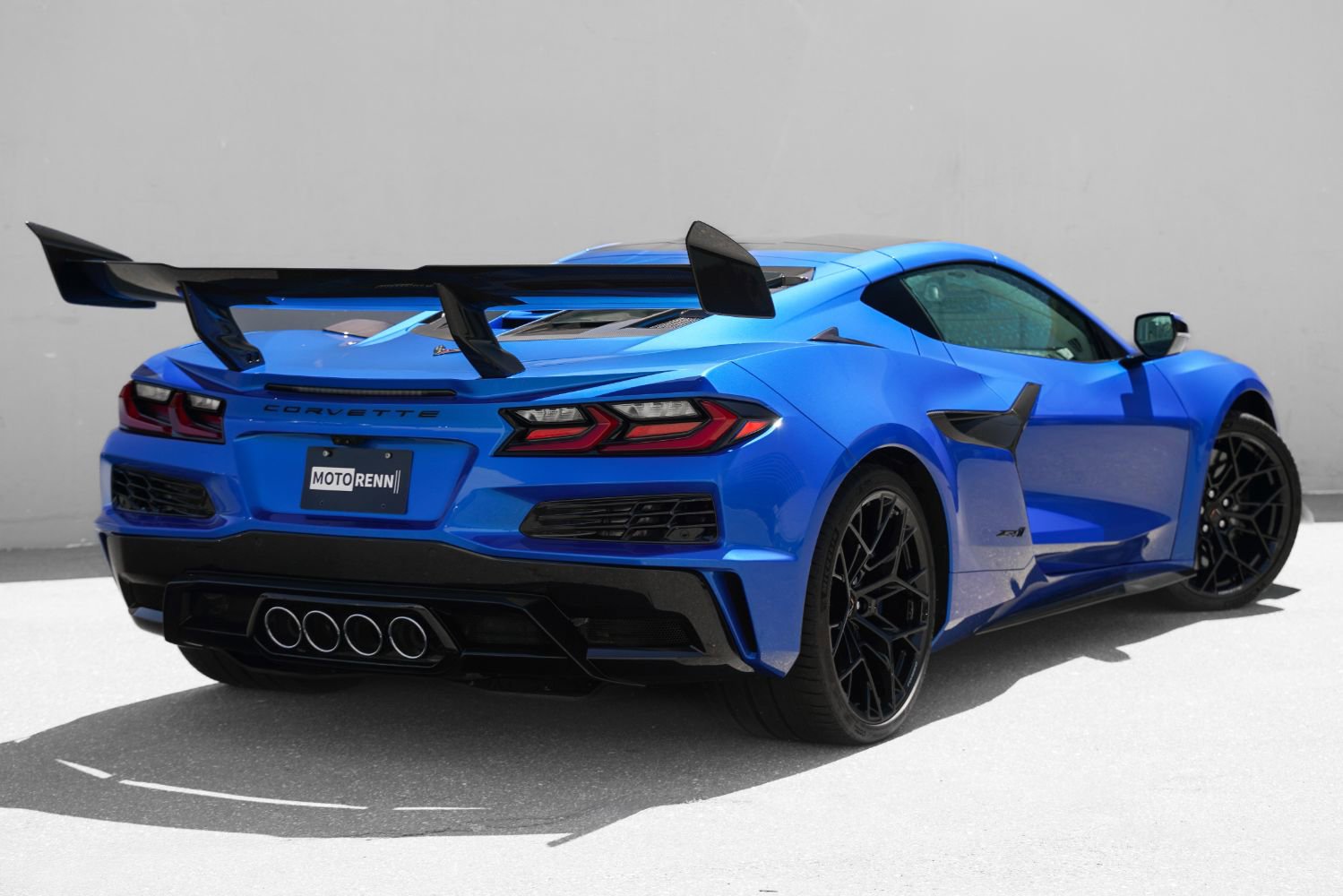 Used 2026 Chevrolet Corvette ZR1 w/ ZR1 Carbon Fiber Aero Package RWD image 3