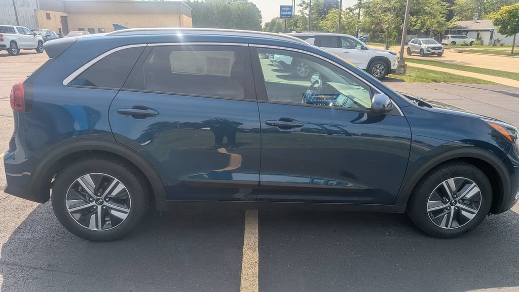 Used 2021 Kia Niro LXS FWD image 7