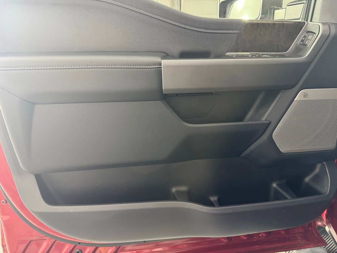 Used 2024 Ford F250 Lariat w/ Lariat Ultimate Package image 8