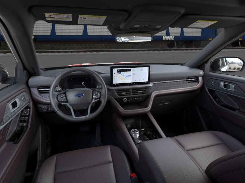 New 2026 Ford Explorer Platinum w/ LUX Leather Package AWD/4WD image 9