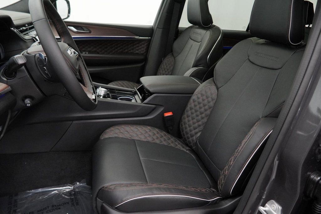 New 2025 Jeep Grand Cherokee L Summit w/ Obsidian Package image 17