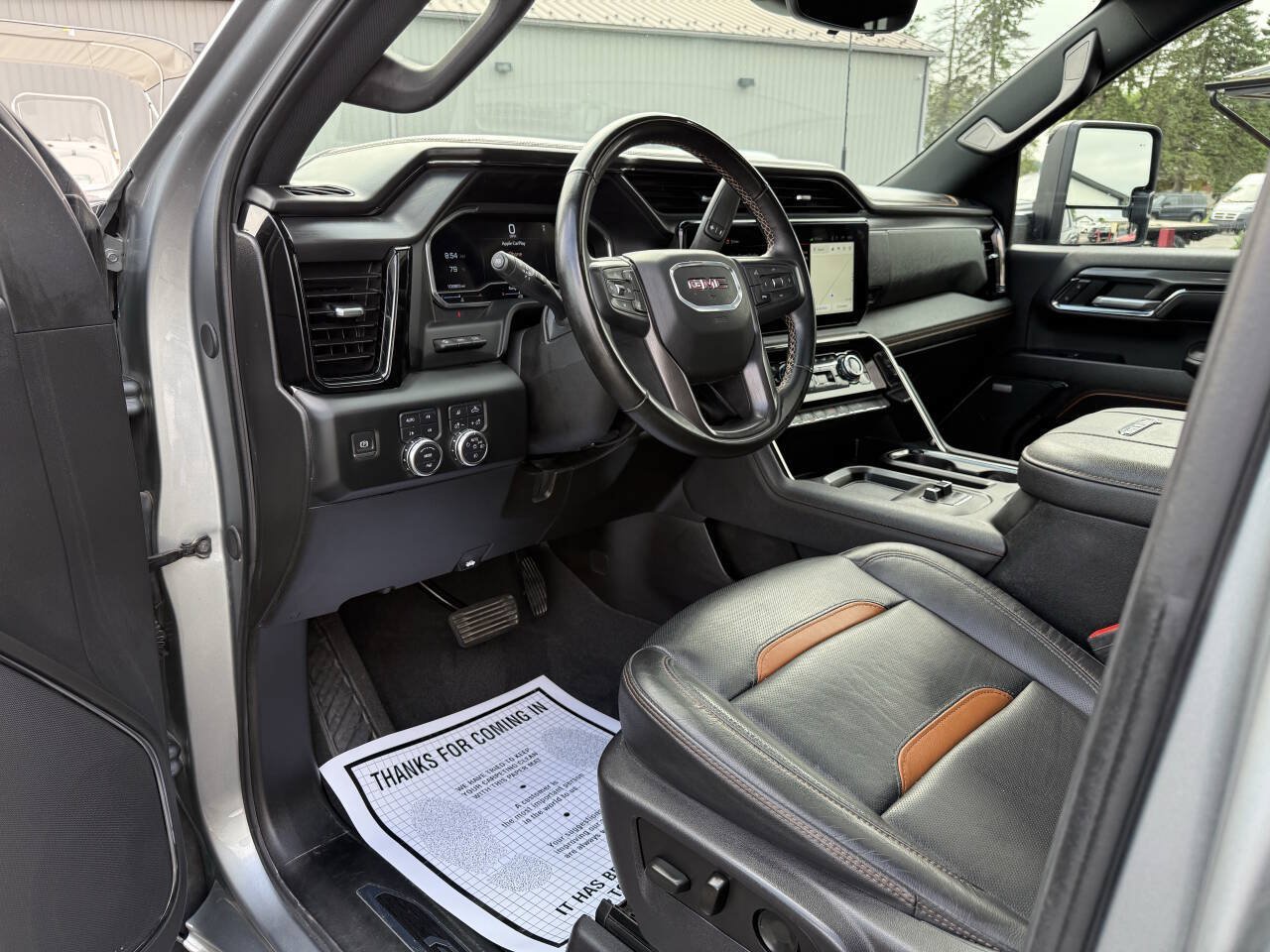 Used 2024 GMC Sierra 2500 AT4 w/ AT4 Premium Plus Package AWD/4WD image 11