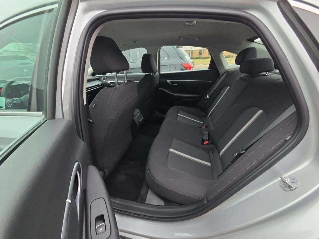 Used 2025 Hyundai Sonata SEL image 12