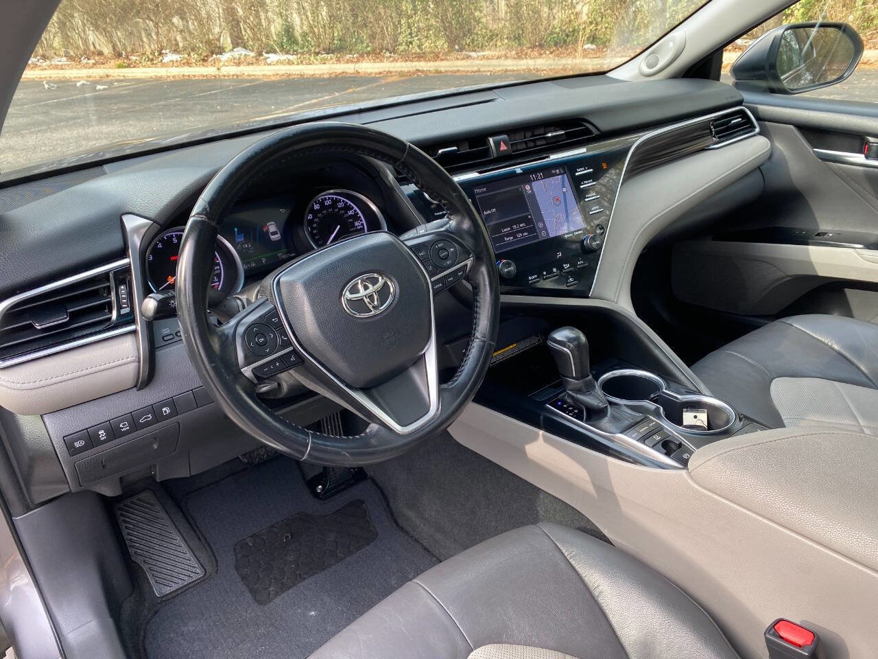 Used 2018 Toyota Camry XLE w/ Driver Assist Package FWD image 12