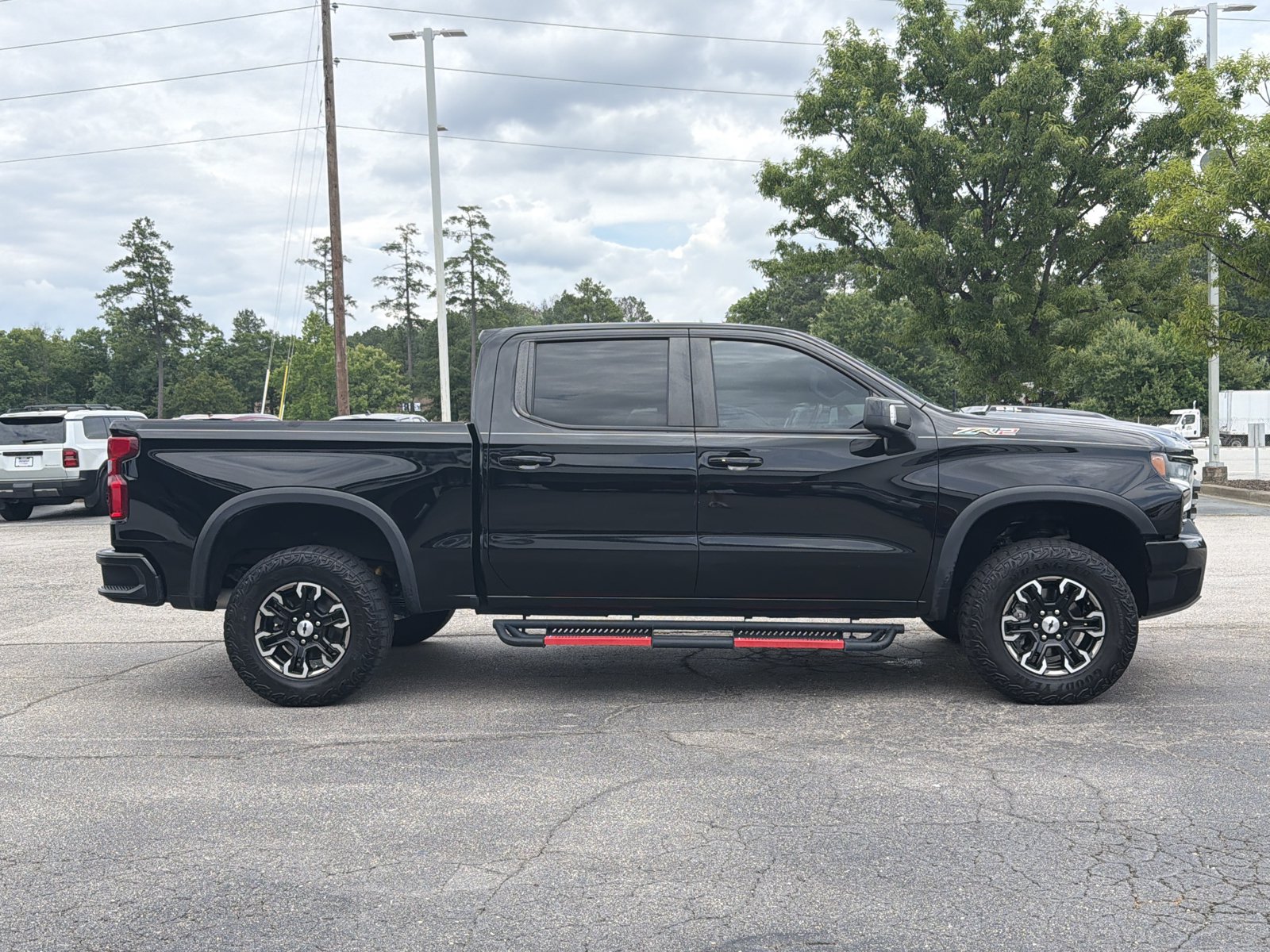 Used 2023 Chevrolet Silverado 1500 ZR2 w/ Technology Package AWD/4WD image 13