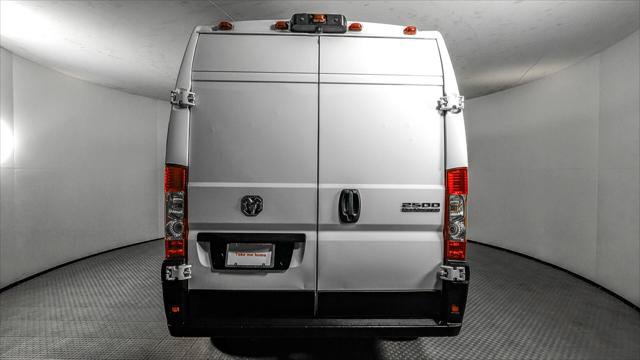 Used 2024 RAM ProMaster 2500 w/ Convenience Group FWD image 6