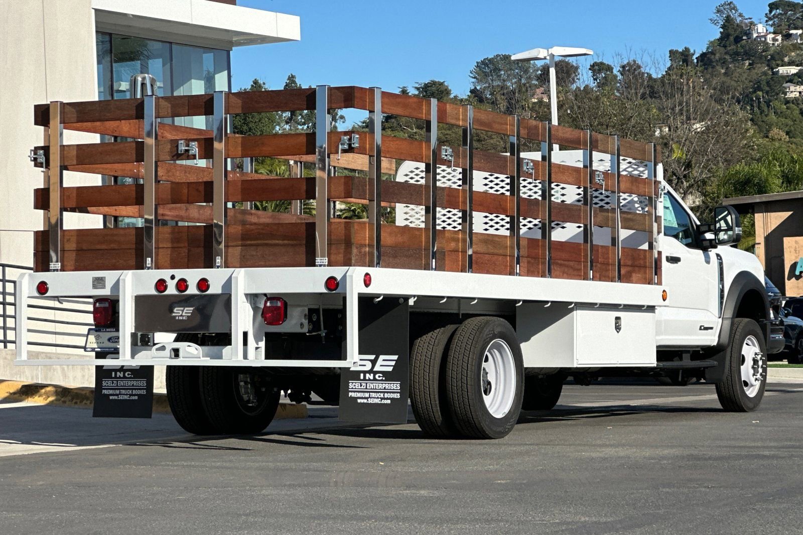 Used 2024 Ford F450 XL image 3