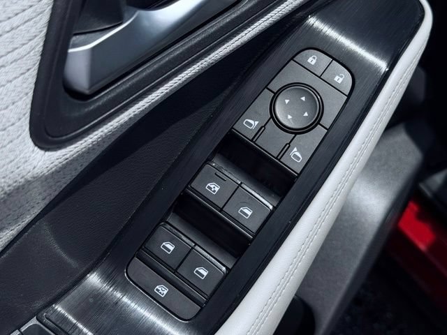 Used 2022 Nissan Rogue SV AWD/4WD image 13