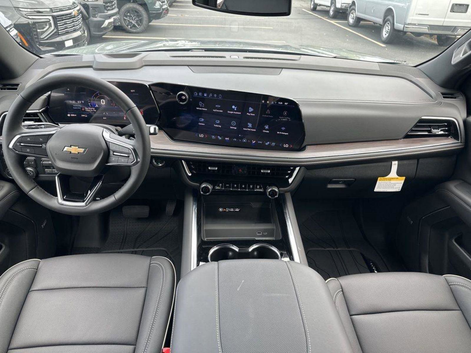 New 2026 Chevrolet Suburban Premier w/ Sun And Tow Package AWD/4WD image 29